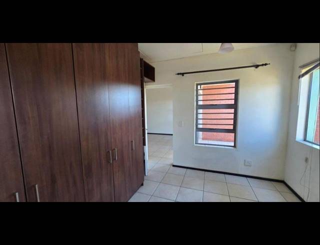 3 BEDROOM TOWNHOUSE FOR SALE IN FLORENTIA